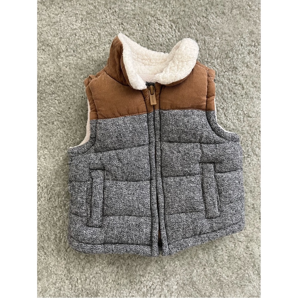 Old Navy Fleece Lined Vest 3-6m